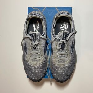 BROOKS LEVITATE 2 WOMAN